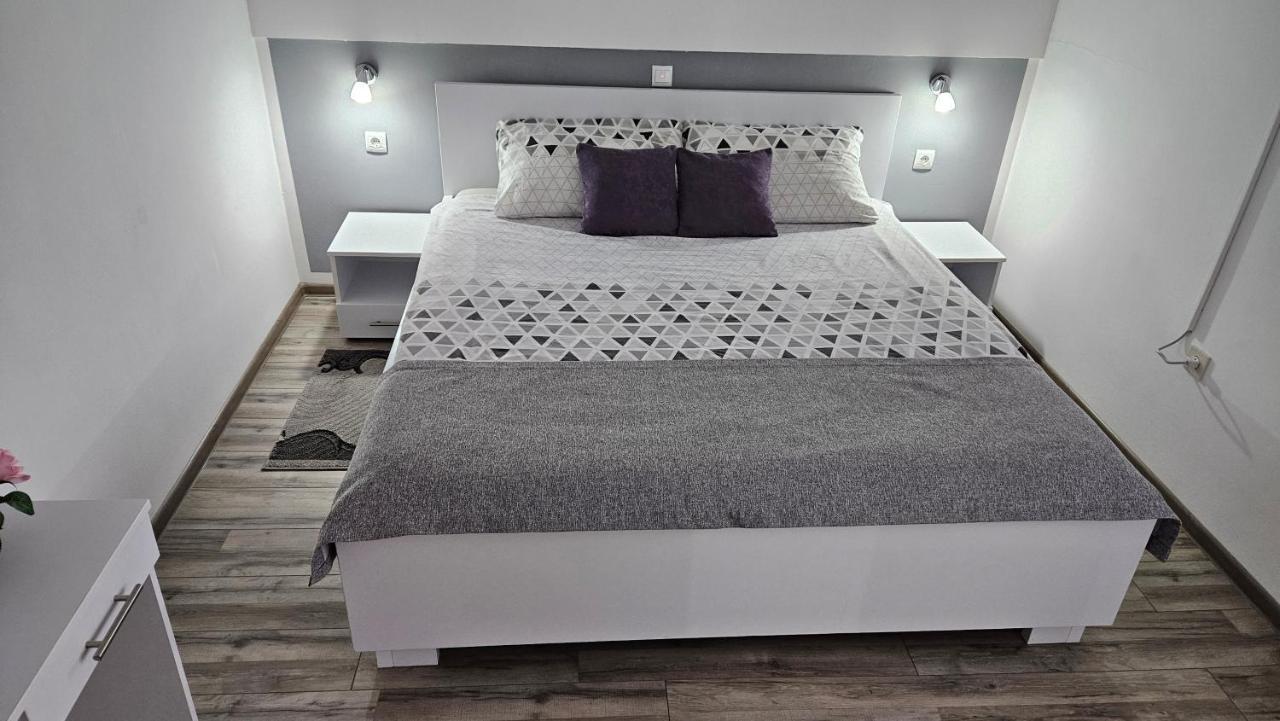 Apartment Andrea Смолянац Экстерьер фото