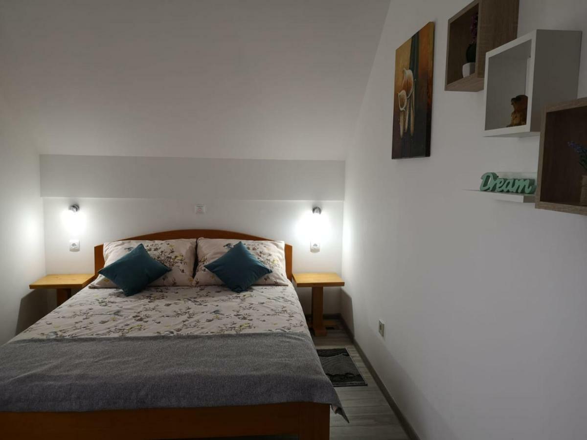 Apartment Andrea Смолянац Экстерьер фото